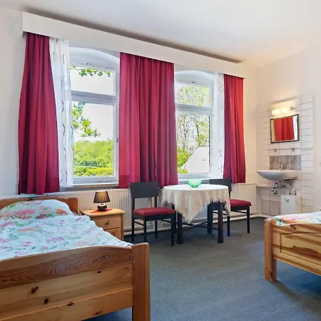 Kleines Hofzimmer Lägenhet